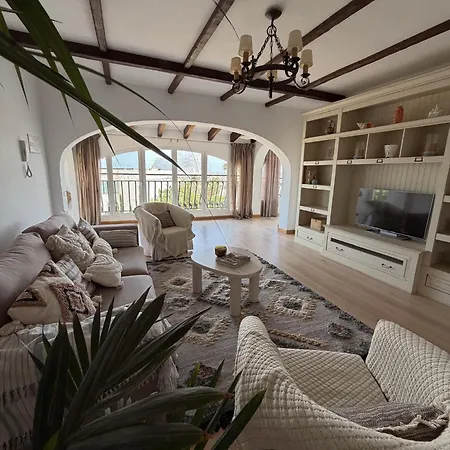빌라 Casa Xana *